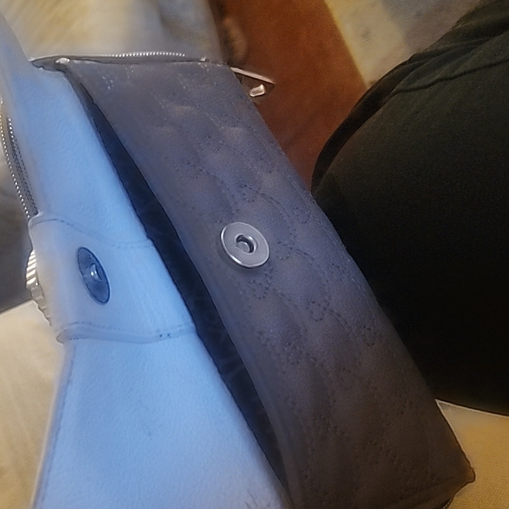 Elegant Cream and Tan Betsey Johnson Wallet - Picture 6 of 6